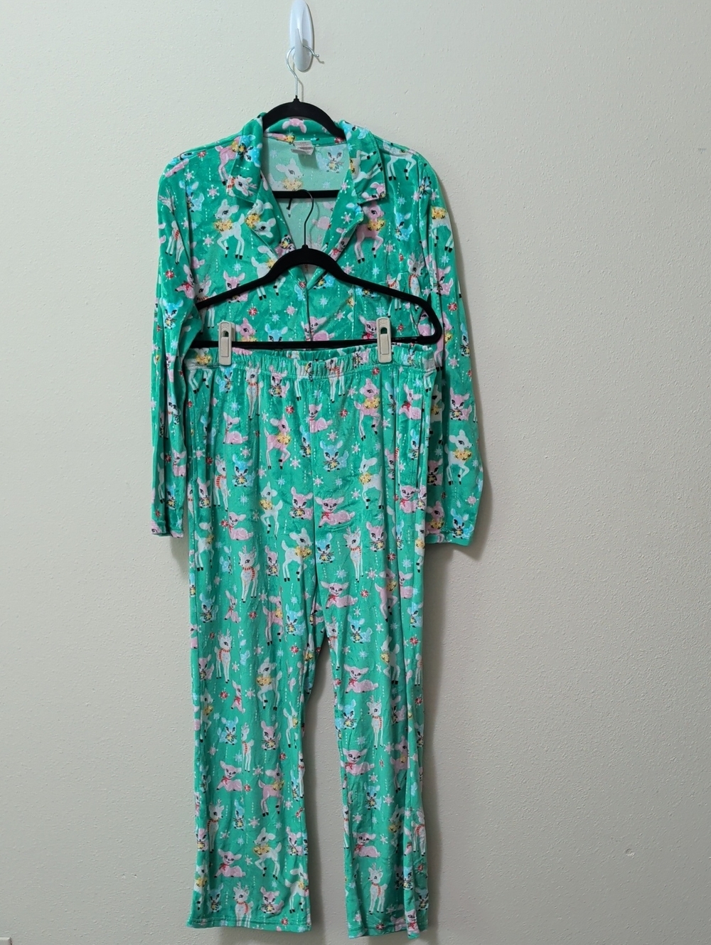 Holiday Time Green Unicorn Print Women’s Pajama Set